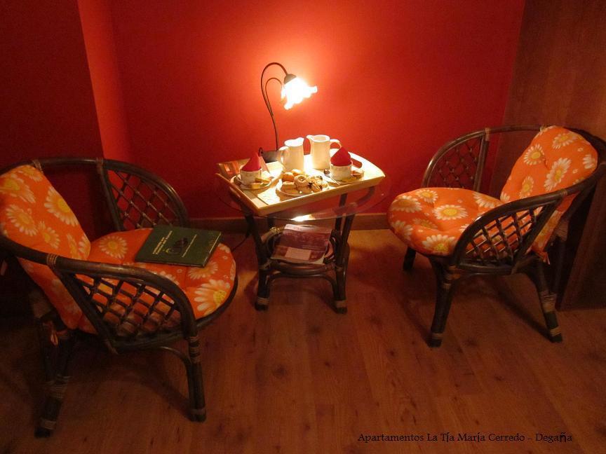 Tia Maria Bed and Breakfast Cerredo Rum bild