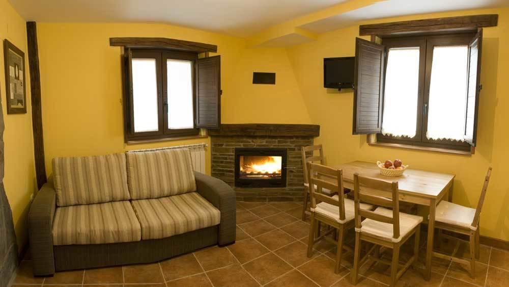 Tia Maria Bed and Breakfast Cerredo Rum bild